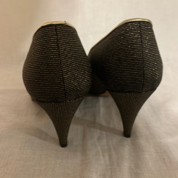 Valentina Carrano Black & Gold Heels Size 7.5 - Picture 6 of 8
